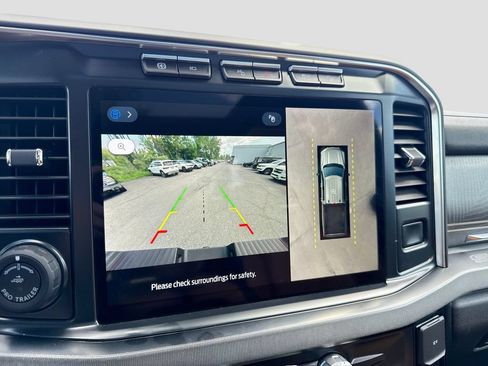 Used 2023 Ford F250 Platinum w/ FX4 Off-Road Package AWD/4WD image 22