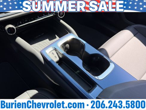 New 2026 Chevrolet Equinox EV LT FWD image 17