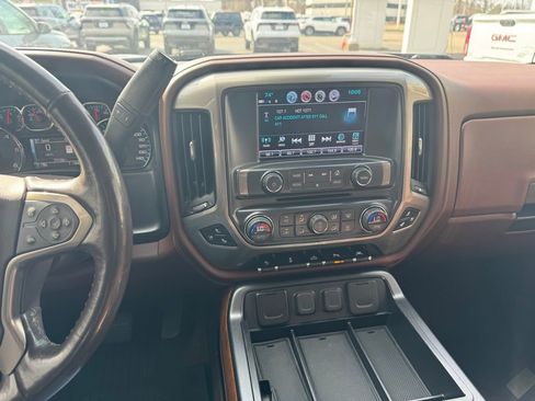Certified 2018 Chevrolet Silverado 1500 High Country image 24