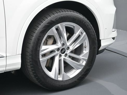 Used 2023 Audi Q7 3.0T Premium Plus AWD/4WD image 6
