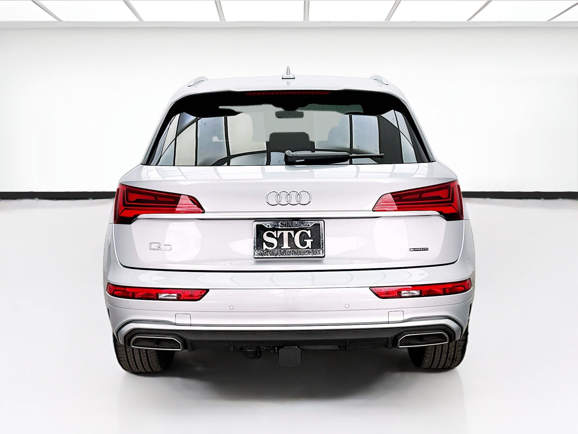 Used 2023 Audi Q5 2.0T Premium w/ Convenience Package AWD/4WD image 5