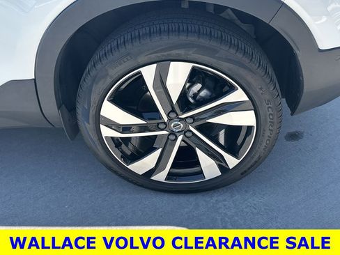 Used 2023 Volvo XC40 B5 Plus w/ Driver Assist Package image 14