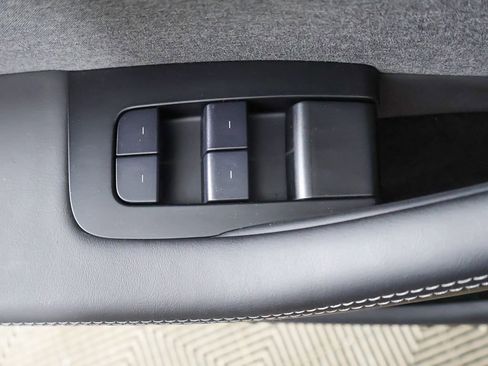 Used 2024 Tesla Model 3 Standard Range RWD image 36