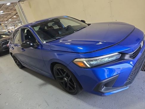 Used 2022 Honda Civic Sport image 3