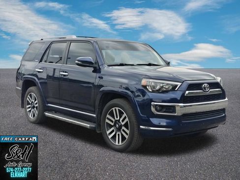 Used 2018 Toyota 4Runner Limited AWD/4WD image 3