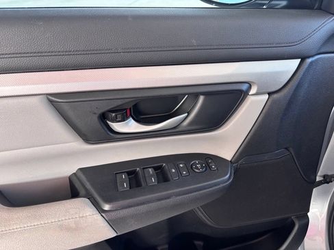 Used 2019 Honda CR-V LX image 18