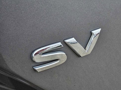 Used 2018 Nissan Murano SV image 11