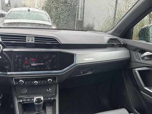 Used 2023 Audi Q3 2.0T Premium Plus w/ Premium Plus Package image 11