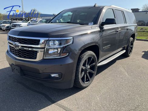 Used 2018 Chevrolet Suburban LT AWD/4WD image 1