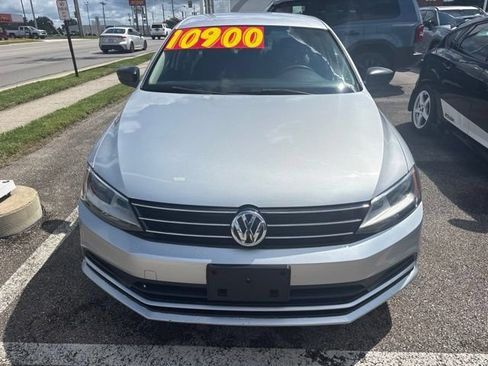 Used 2016 Volkswagen Jetta S FWD image 2