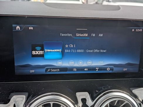 Certified 2025 Mercedes-Benz GLA 250 4MATIC image 21