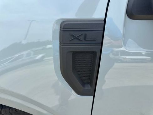 Used 2022 Ford Maverick XL FWD image 28