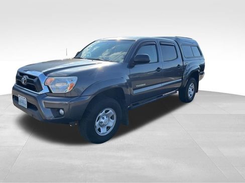 Used 2014 Toyota Tacoma PreRunner image 21