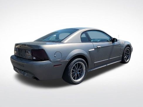 Used 2001 Ford Mustang GT RWD image 5
