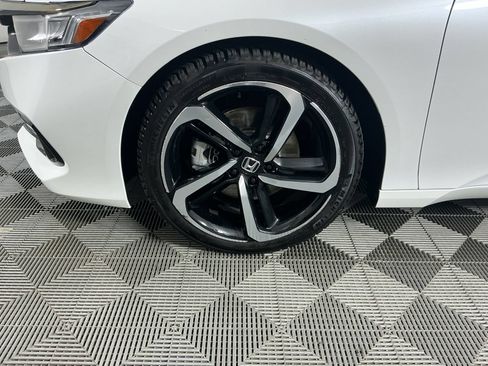 Used 2022 Honda Accord Sport image 6