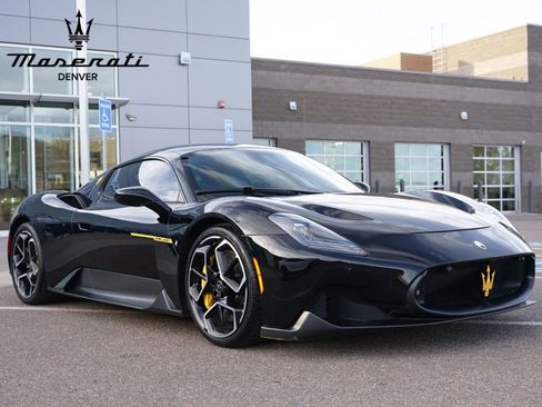 Used 2022 Maserati MC20 Coupe image 1