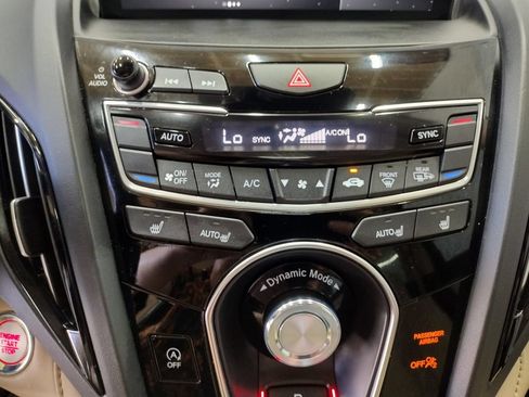 Used 2024 Acura RDX SH-AWD image 29