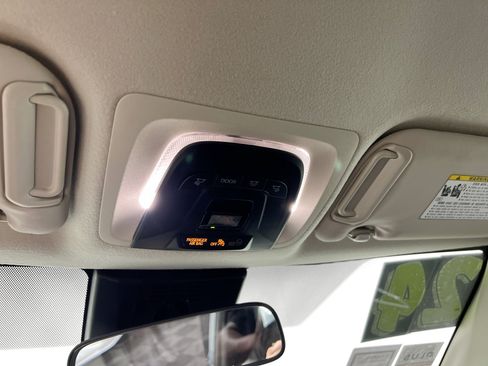 Used 2024 Toyota Corolla LE FWD image 21