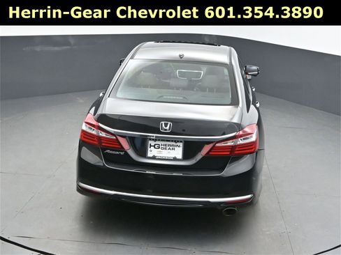 Used 2017 Honda Accord EX-L image 34