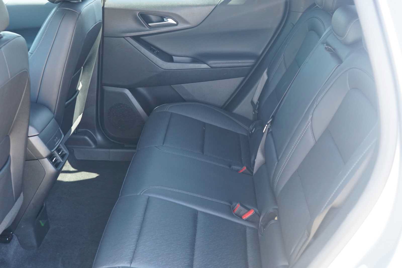 Used 2025 Chevrolet Equinox LT w/ Convenience Package II FWD image 19
