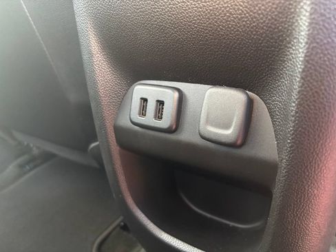 Used 2016 GMC Canyon SLE w/ All Terrain Adventure Package AWD/4WD image 17