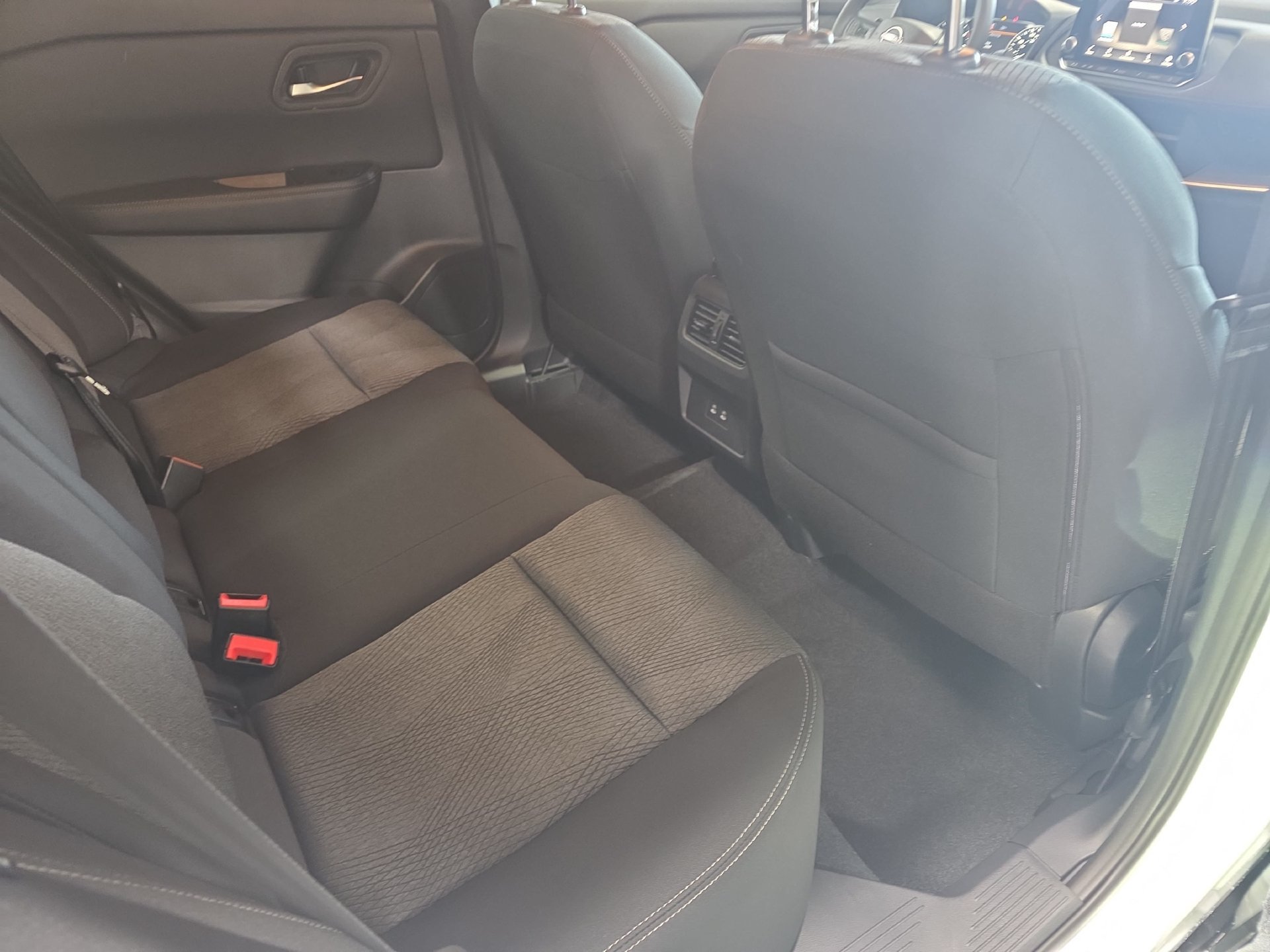 New 2026 Nissan Rogue SV AWD/4WD image 11