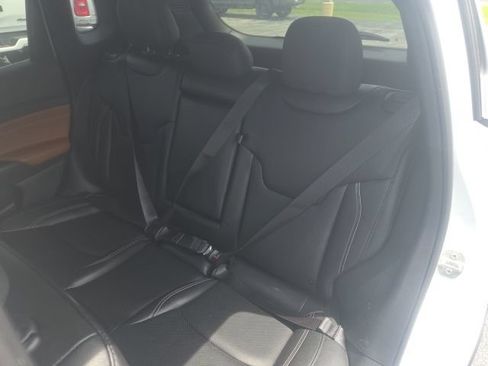 Used 2025 Jeep Compass Limited w/ Elite Group AWD/4WD image 17