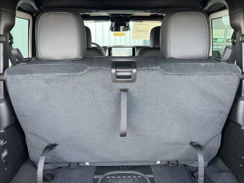 New 2026 Jeep Wrangler Rubicon AWD/4WD image 41