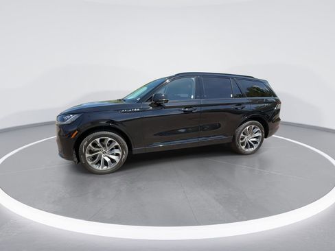 New 2026 Lincoln Aviator AWD image 5