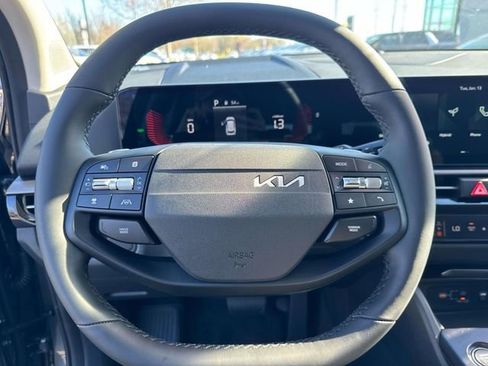 New 2026 Kia Sportage S image 24