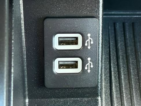 Used 2020 Ford F150 XLT w/ Equipment Group 302A Luxury AWD/4WD image 12