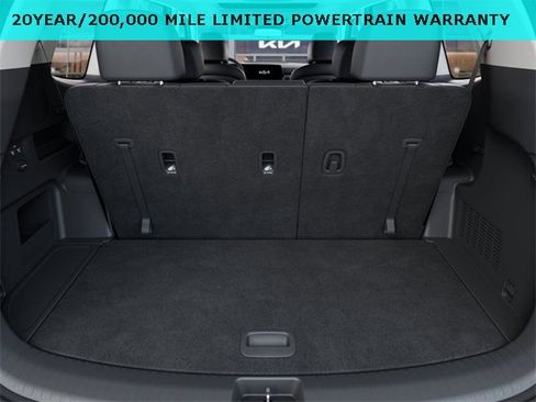 New 2025 Kia Telluride S image 19