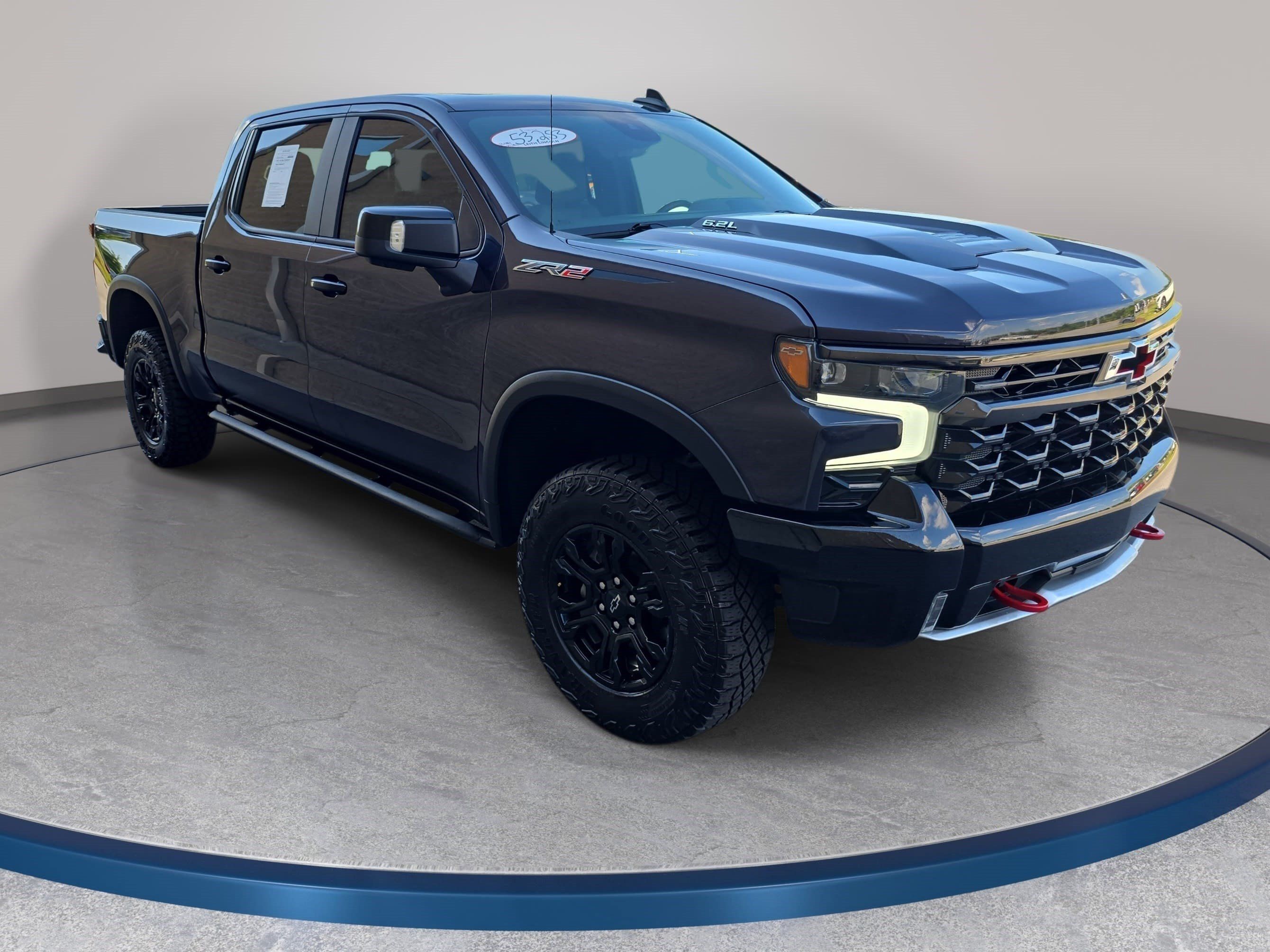 Used 2023 Chevrolet Silverado 1500 ZR2 w/ Technology Package AWD/4WD image 3