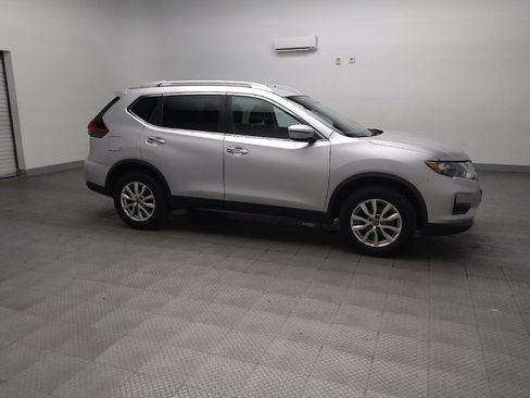 Used 2018 Nissan Rogue SV AWD/4WD image 11