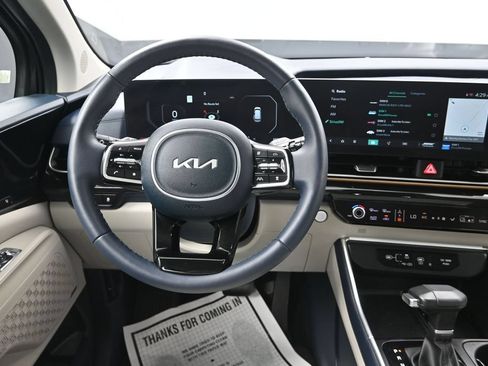 Certified 2026 Kia Carnival SX Prestige FWD image 32