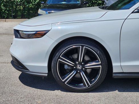 Used 2023 Honda Accord Sport image 8
