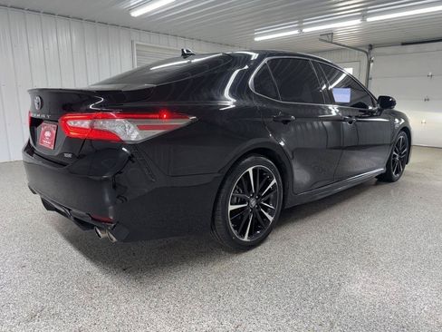 Used 2019 Toyota Camry XSE FWD image 6
