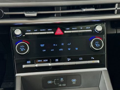 New 2026 Hyundai Santa Fe SE image 18