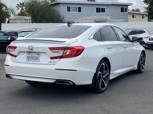 Used 2022 Honda Accord Sport image 3