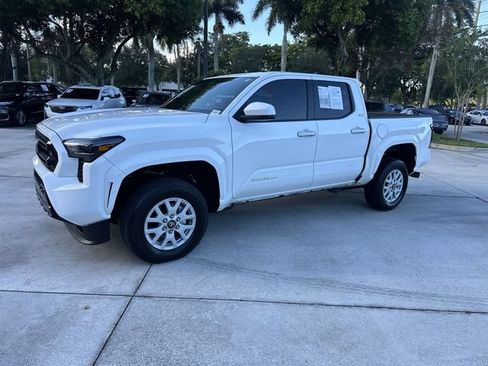 Used 2024 Toyota Tacoma SR5 RWD image 21