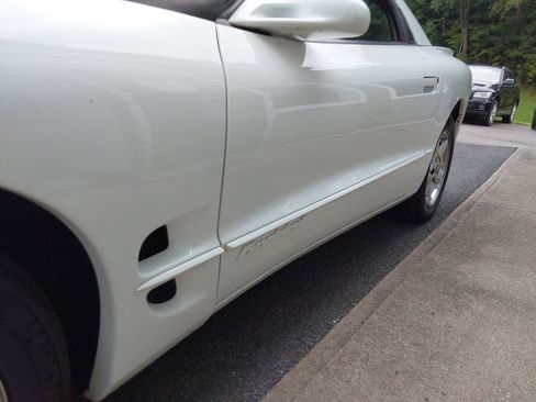 Used 2002 Pontiac Firebird Coupe w/ Opt Pkg RWD image 15