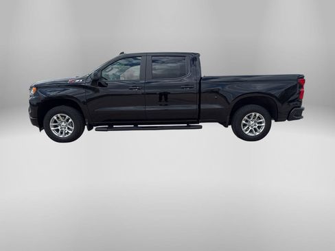 Used 2023 Chevrolet Silverado 1500 RST w/ Z71 Off-Road Package AWD/4WD image 2