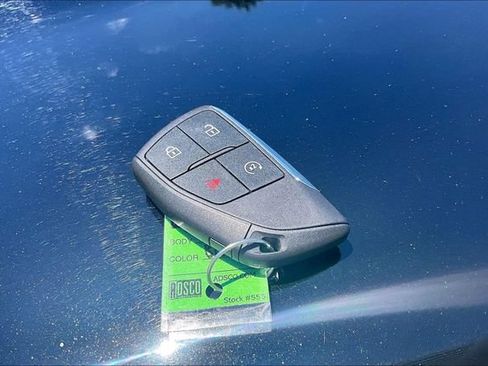 Used 2026 Chevrolet Equinox LT FWD image 9