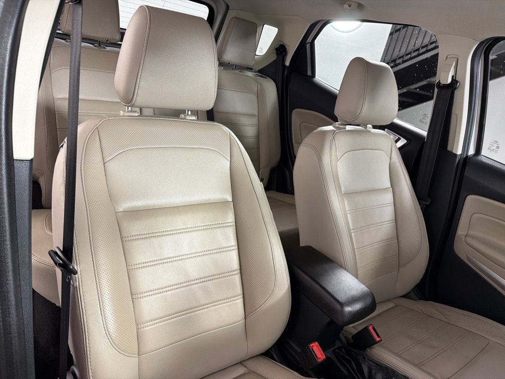 Used 2018 Ford EcoSport Titanium FWD image 25
