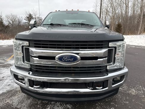 Used 2017 Ford F350 XLT w/ XLT Premium Package image 2