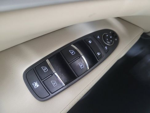 Used 2015 INFINITI QX60 FWD w/ Deluxe Touring Package image 27