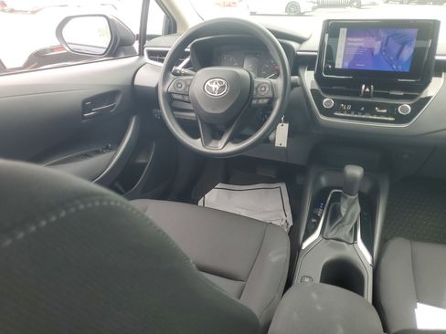 Used 2023 Toyota Corolla LE FWD image 19