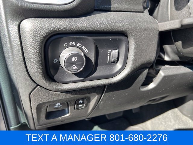 Used 2023 RAM 1500 Big Horn AWD/4WD image 18