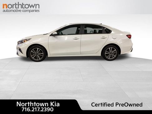 Certified 2023 Kia Forte LXS image 2