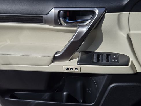 Used 2023 Lexus GX 460 Premium AWD/4WD image 28